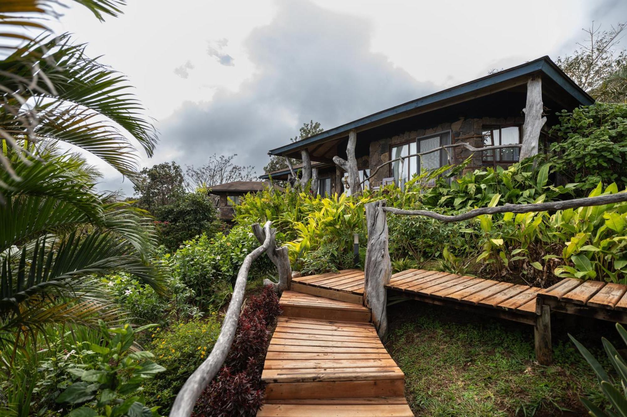 Hotel Hare Uta Hanga Roa Exterior foto